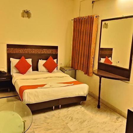 Hotel Mandakini Palace Delhi  Esterno foto