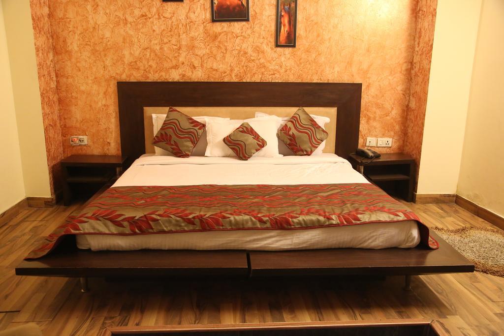 Hotel Mandakini Palace Delhi  Esterno foto