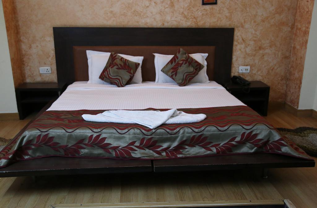 Hotel Mandakini Palace Delhi  Esterno foto